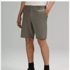Lululemon mens classic shorts